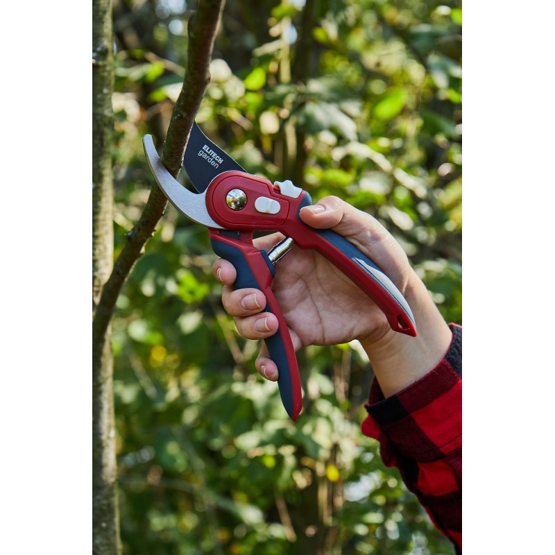 Секатор с плавным регулируемым захватом плоскостной ELITECH Garden PB 03