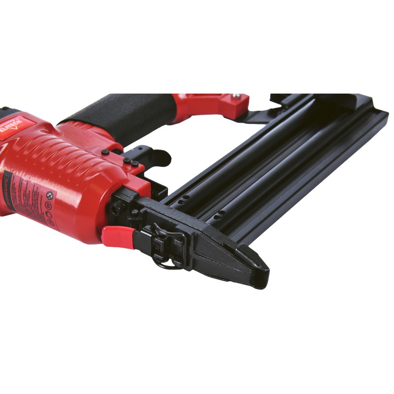 Пневмостеплер гвоздезабивной финишный Elitech 0704.030000