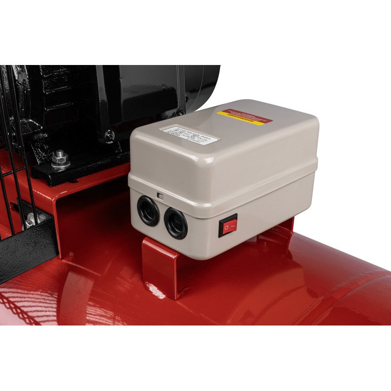 Компрессор ременной масляный Elitech КПР 550-200-3.0