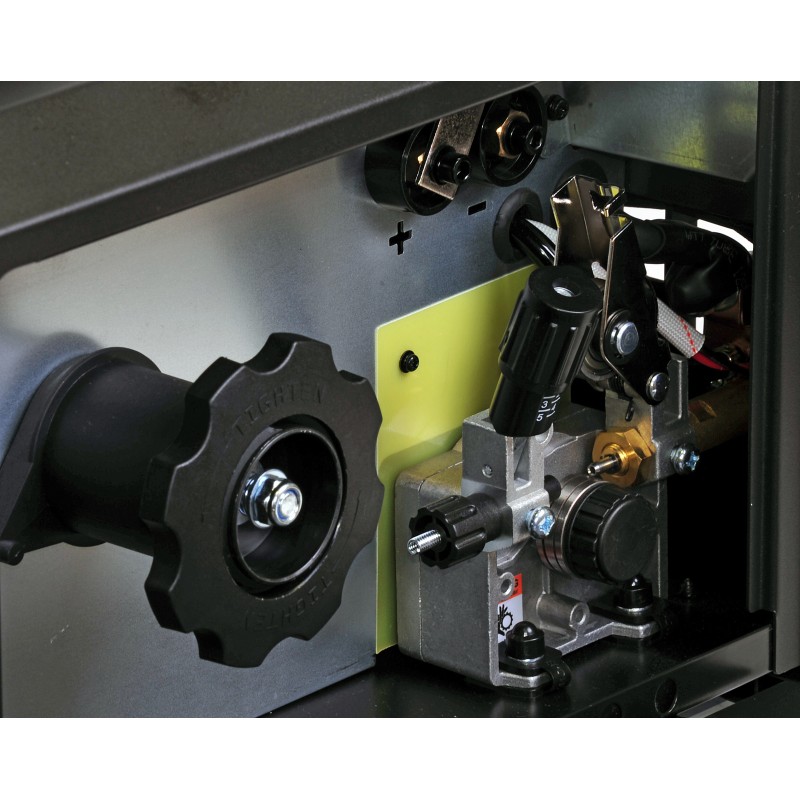 Сварочный инвертор ELITECH WM 200 SYN