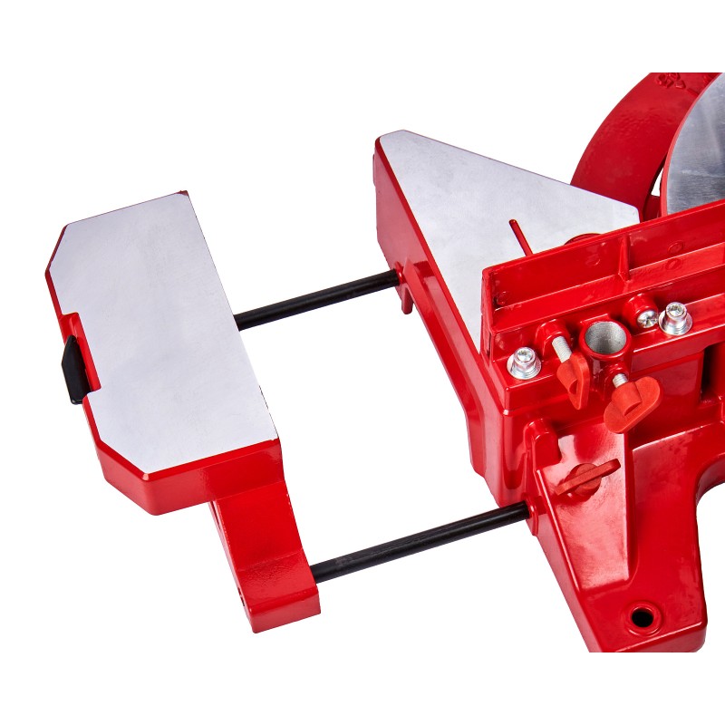 Торцовочная пила Elitech ПТ 825К