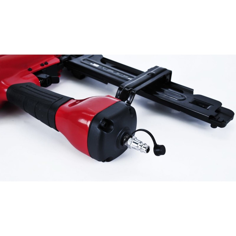 Пневмостеплер скобозабивной Elitech 0704.030300