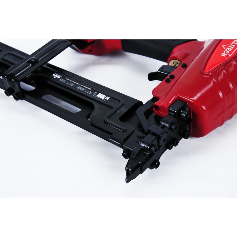 Пневмостеплер скобозабивной Elitech 0704.030300