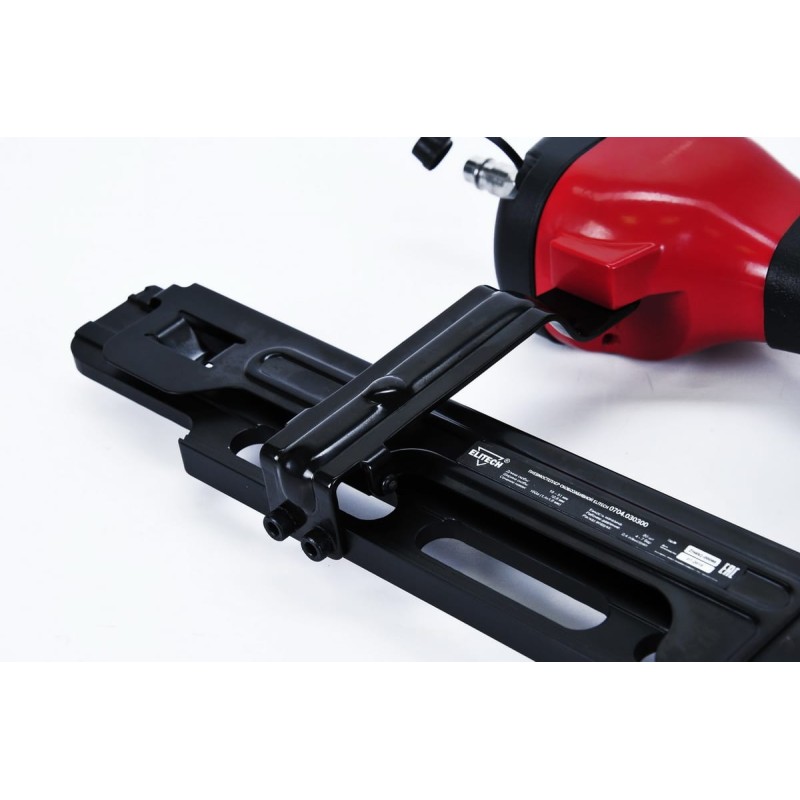 Пневмостеплер скобозабивной Elitech 0704.030300